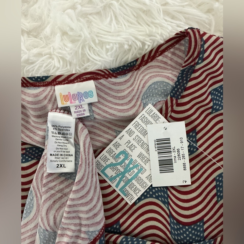 LuLaRoe Irma American Flag theme Print Oversized Tunic Top – Size 2XL – NWT - Picture 10 of 11